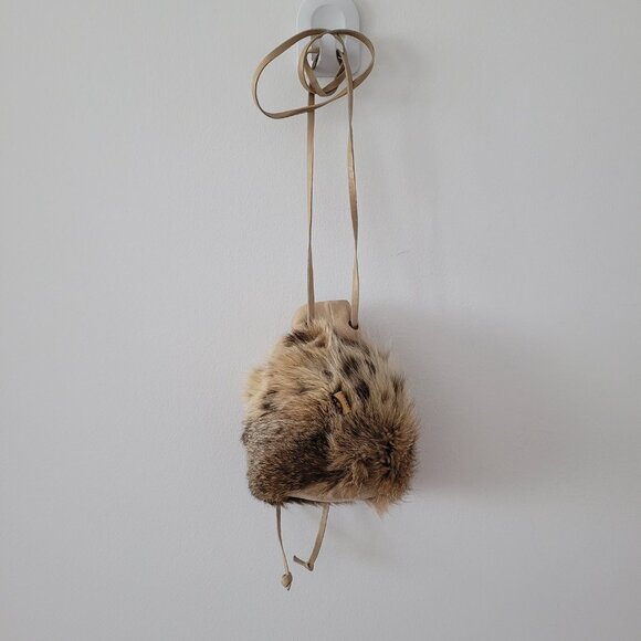 Made in Canada Upcycled/Recycled Fur Pouch (H3Z) - Picture 5 of 7